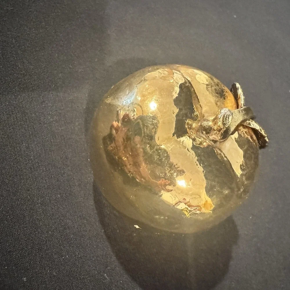 Vintage MCM Heavy Solid Brass Apple w/ Leaf Paperweight 1.1 lbs 2
